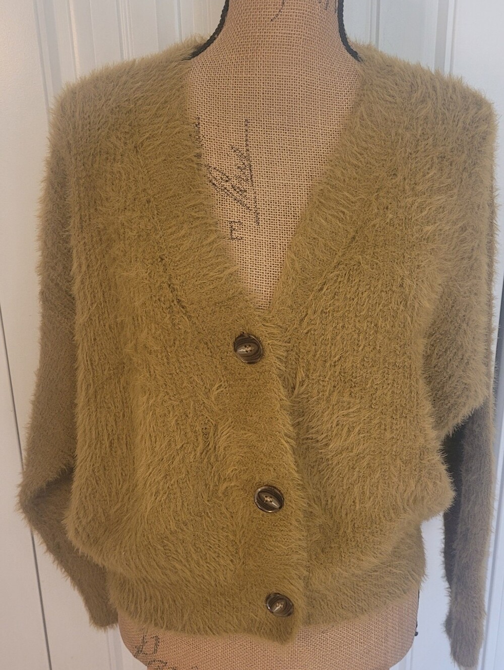 Double Zero Shaggy/Fuzzy Button-Front Cardigan, NWOT, L (fits like M), COZY!